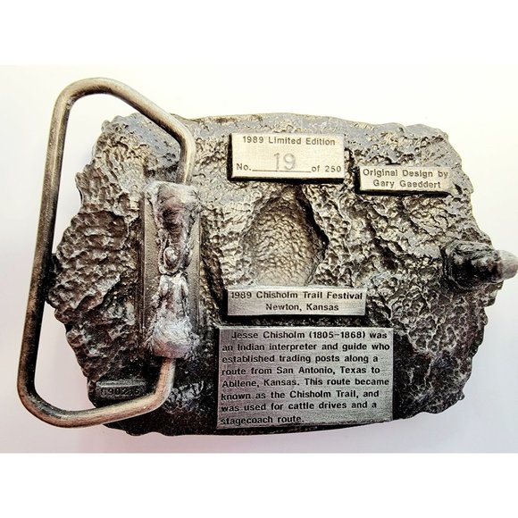 VINTAGE PEWTER 1989 CHISHOLM TRAIL NEWTON KANSAS FESTIVAL BELT BUCKLE LIMITED ED - Picture 2 of 3